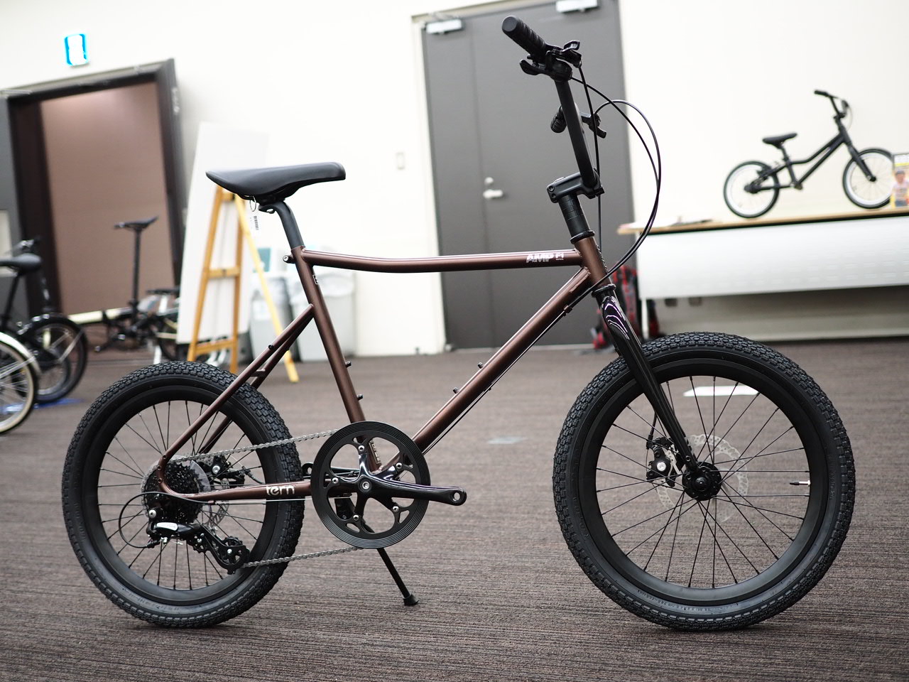 Tern(ターン) AMP F1 2022-23年モデル | サイクルショップカンザキ吹田店