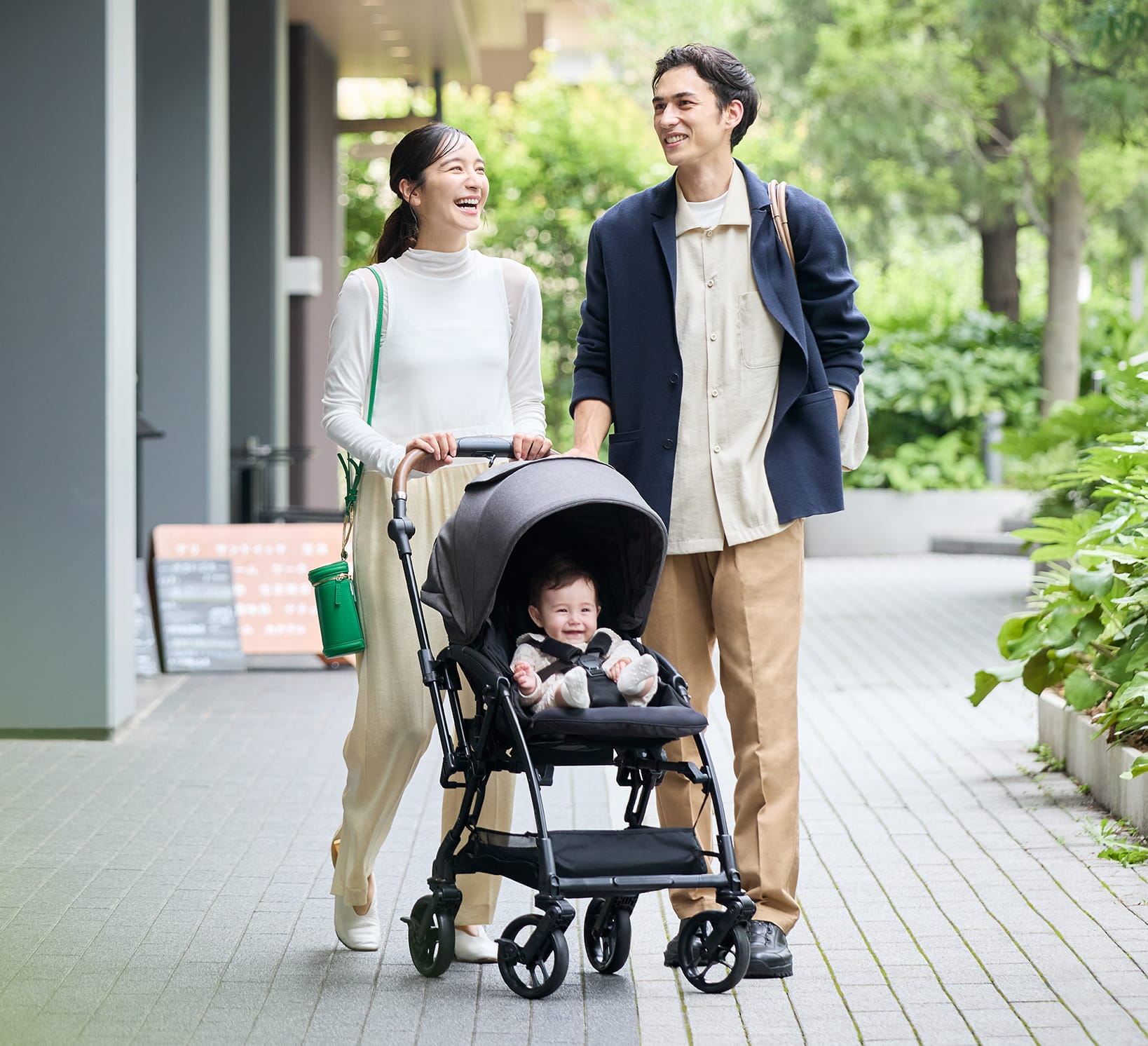 赤ちゃんとの近さNo.1 「スゴカル エス」 | コンビ公式ブランドストア