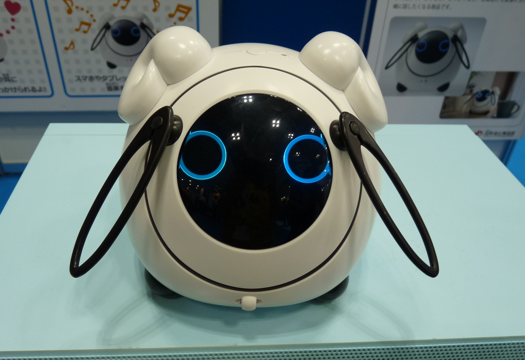 タカラトミーの自然な会話ができるコミュニケーションロボ「オハナス