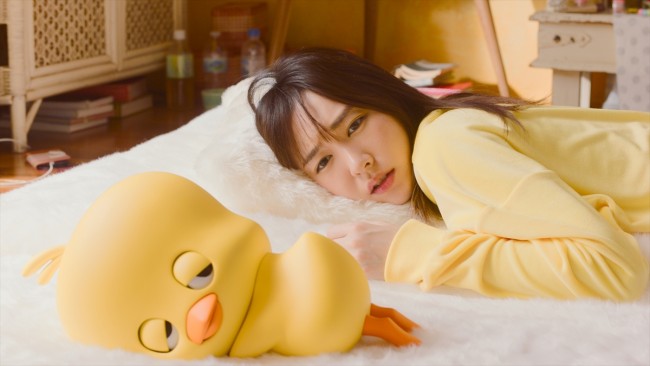 新垣結衣、チキンラーメン新CMで脱力＆面倒くさがりな「ぐで垣結衣」に