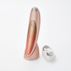 目元美顔器 アイリフト｜見た目年齢をクリエイトする「クリアージュ」