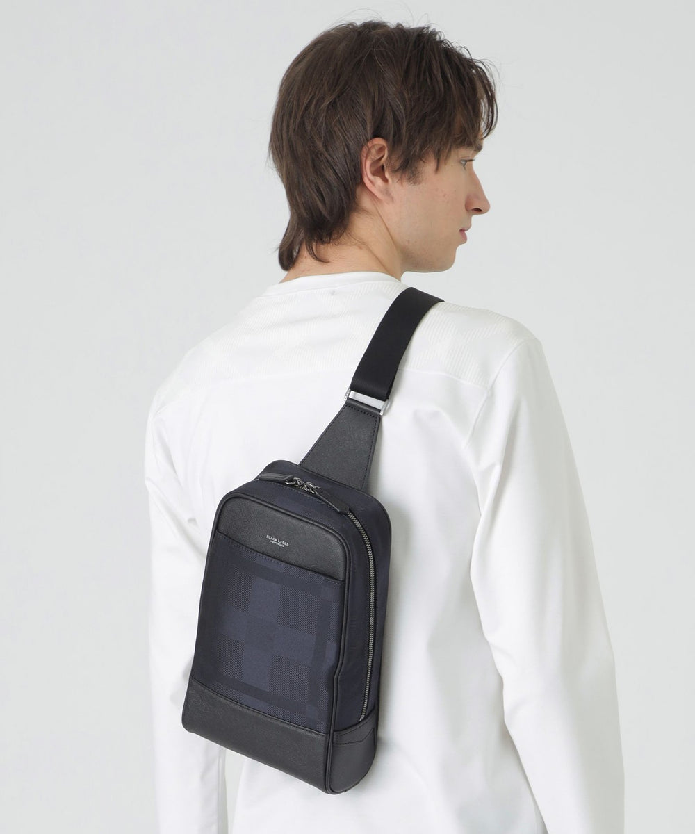 シャドークレストブリッジチェックボディバッグ（バッグ）｜BLACK