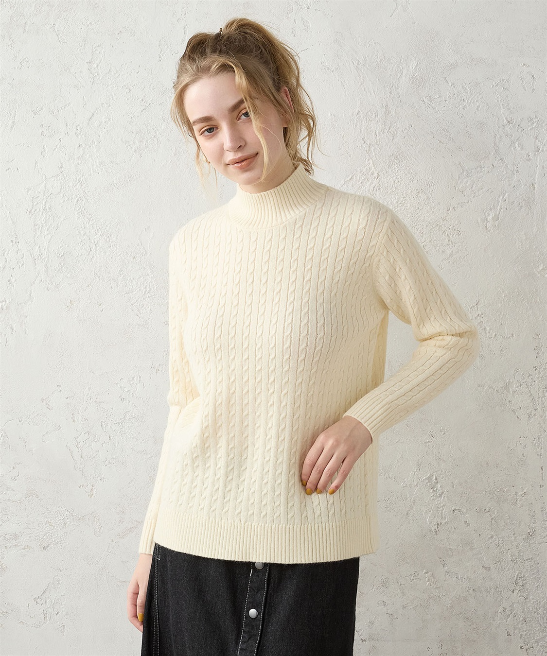 ケーブルニット ハイネックプルオーバー LE SOUK HOLIDAY｜クロス