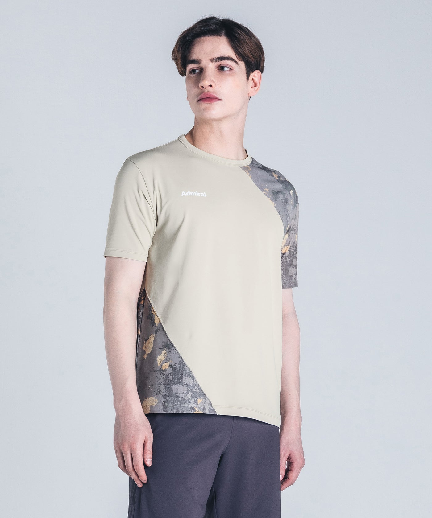 アシンメトリースラッシュグラフィックTEE ATMA419 – ADMIRAL