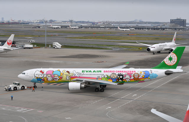 エバー航空、ドリームジェットが羽田就航 サンリオとコラボ