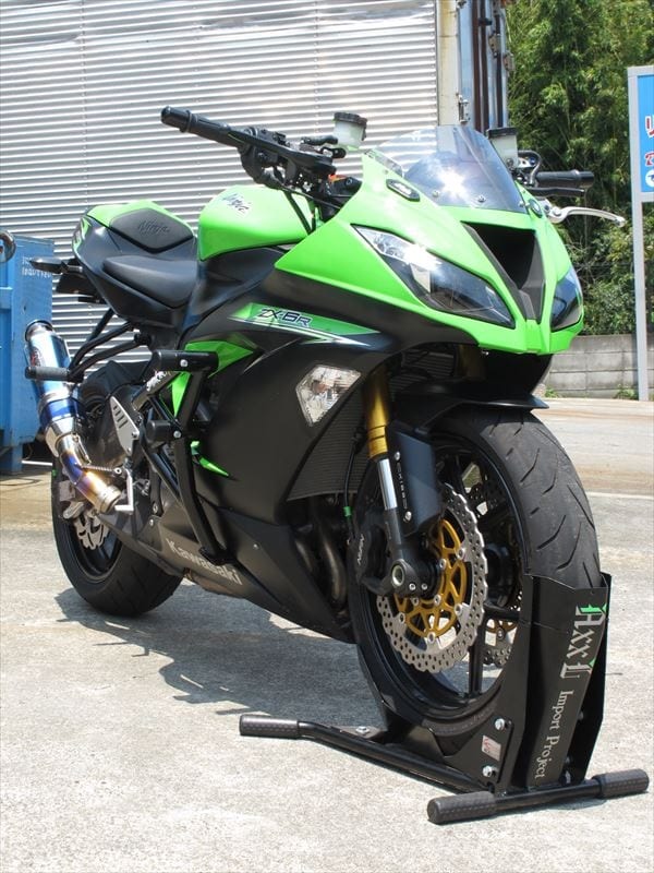 バイクハンドルのポジション、色を変えてドレスアップ！| AxxL