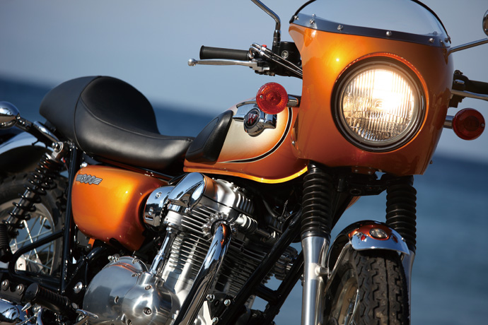 カワサキ W800 カフェスタイル 試乗レポート | 新車・中古バイク検索