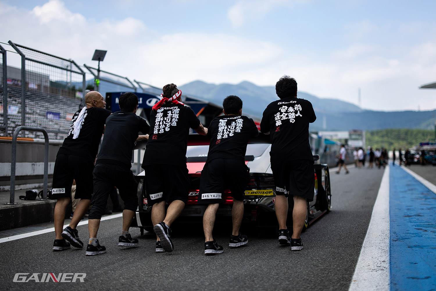 ギャラリー】2024 SUPER GT RD.4 FUJI 11号車 GAINER TANAX Z - 株式