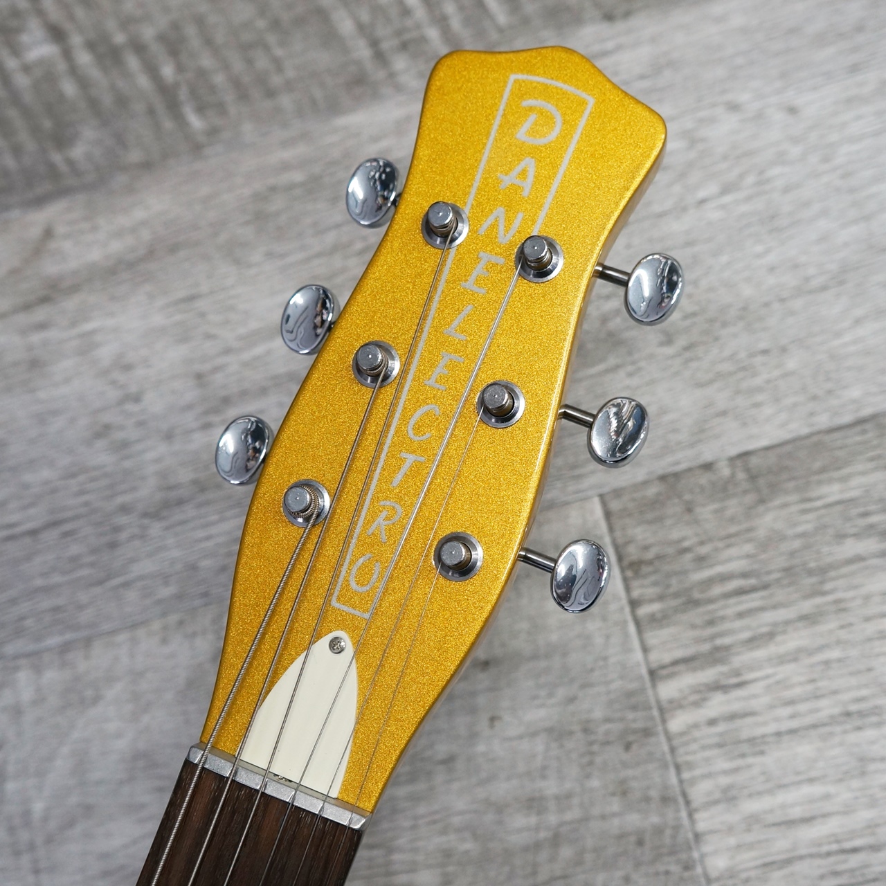 期間限定価格】 Danelectro 59M NOS+ - Gold - / 楽器屋BOW オンライン