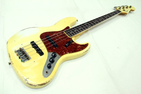 必見！超激レアベースが入荷しました！ | 楽器買取Qsic