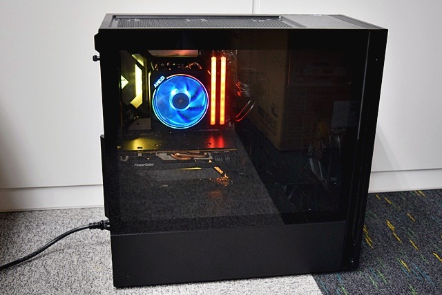 映像の美しさと高い反応速度を両立するLGゲーミングモニター「32GP83B