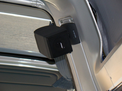 BOSEサテライトスピーカーで車内は「快適」音楽環境♪｜トランポ