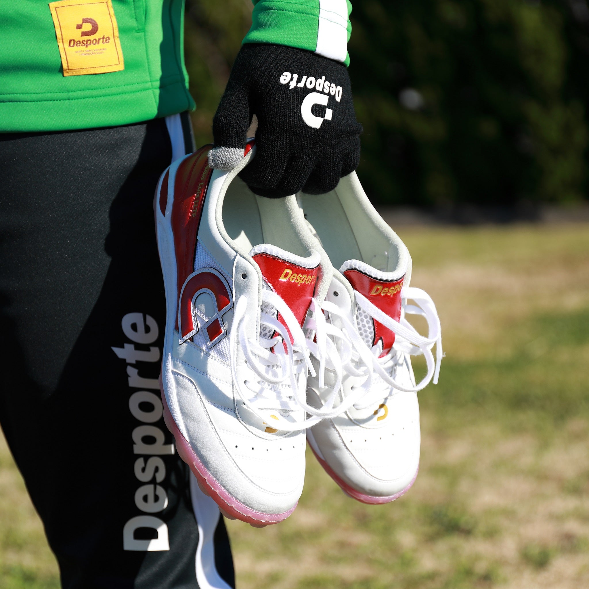 Turf Soccer Shoes, Sao Luis LLTF LTD, White/Deep Red | Desporte