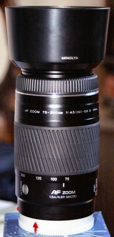 Minolta AF 75-300mm F4.5-5.6 D A-mount lens info