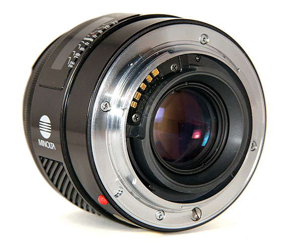Minolta AF 28mm F2 A-mount lens info