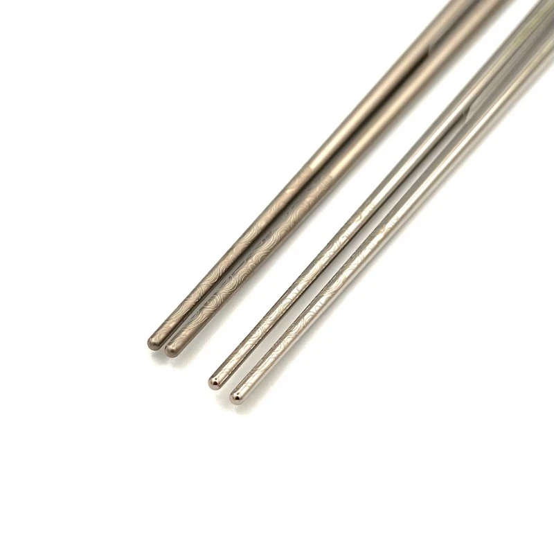 送料無料】チタン箸 銀流線 つや/つや消し 夫婦箸セット【桐箱入