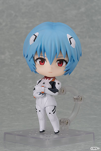 プラグスーツの姿の「綾波レイ」と「式波・アスカ・ラングレー」が