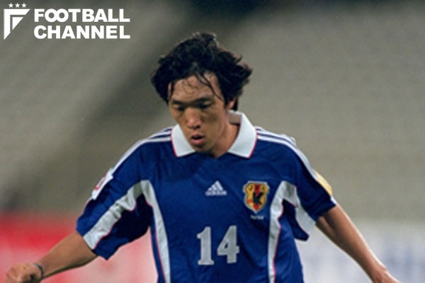 うす笑いを浮かべた中田英寿、肩を落とした中村俊輔。最強軍団の挑戦は