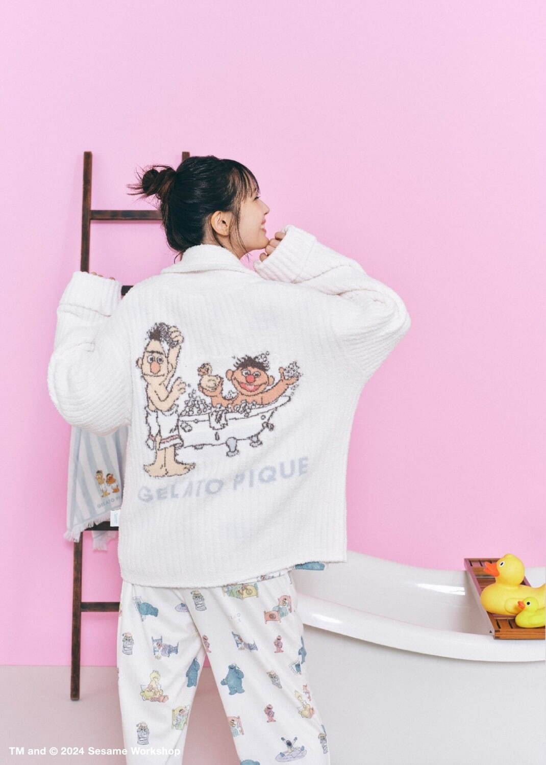 ジェラート ピケ「セサミストリート」ルームウェア、“気分はエルモ