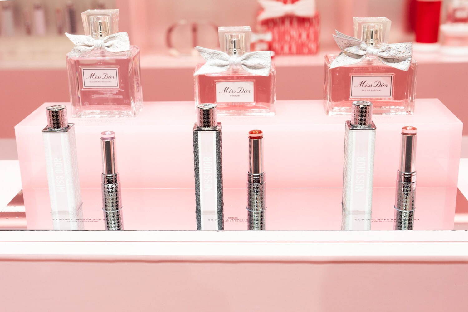 ディオール春イベント「リップ グロウ」の世界、“花”イメージ伊勢丹