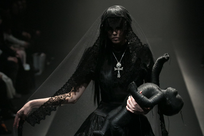 alice auaa 2013~14秋冬 | 東京 | 画像55枚 - FASHIONSNAP