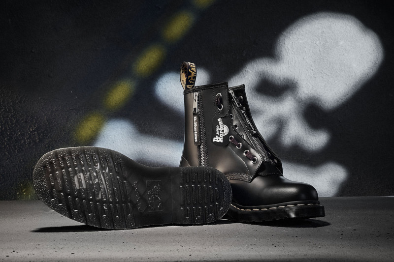 Dr. Martens x Mastermind World 1460 Remastered | FIRMAMENT