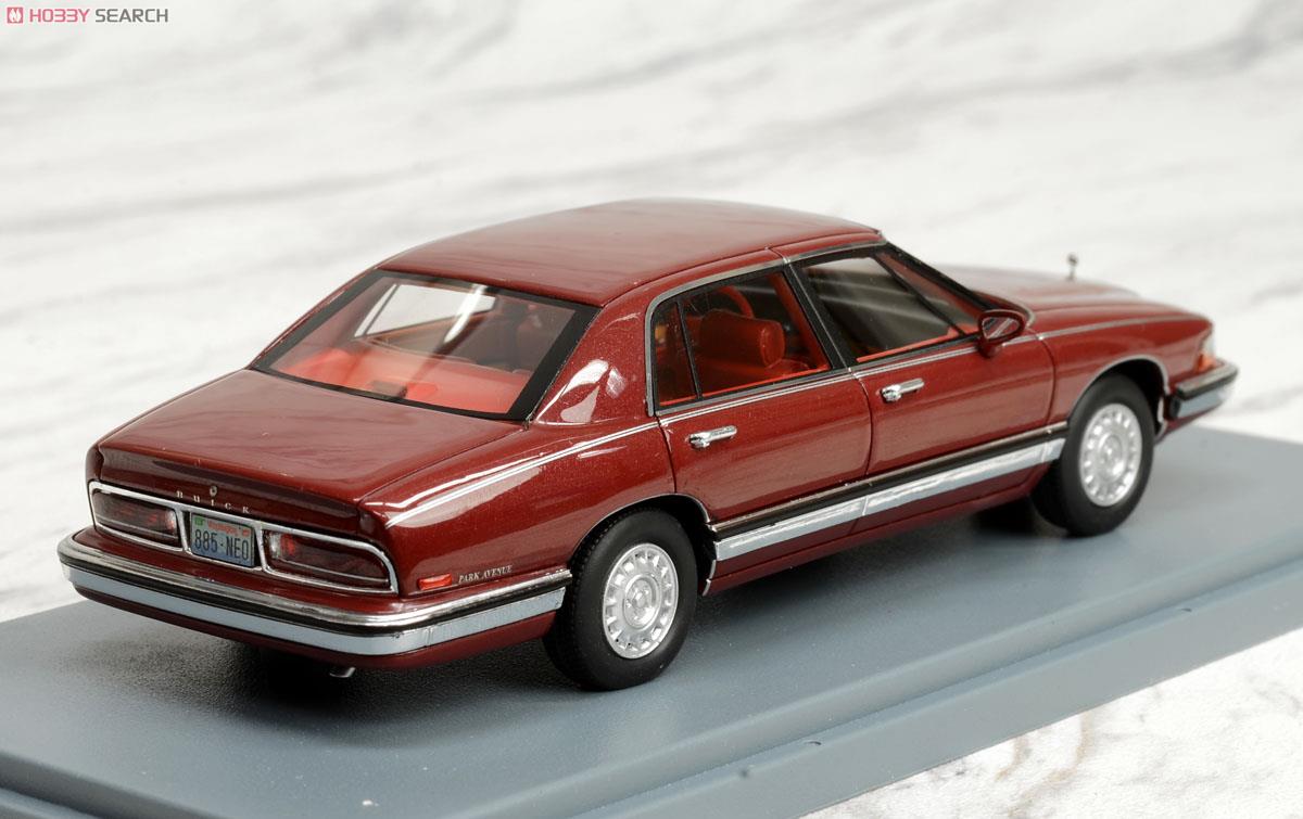 ビュイック パークアベニュー (1991) メタリックダークレッド