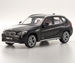 BMW X1 xDrive 28i (ブラックサファイヤ) (ミニカー) - ホビーサーチ