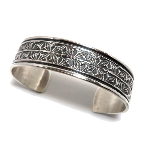 インディアンジュエリー バングル ナバホ族のブレスレット シルバー