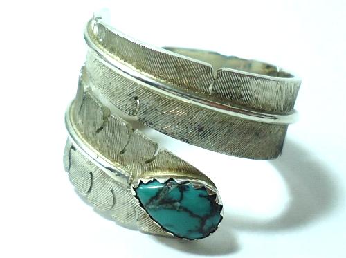 マイケル・カーク Michael Kirk のインディアンジュエリー、羽型