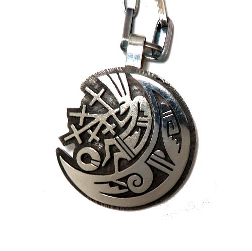 インディアンジュエリー / ホピ・ペンダント Berra Tawahongva