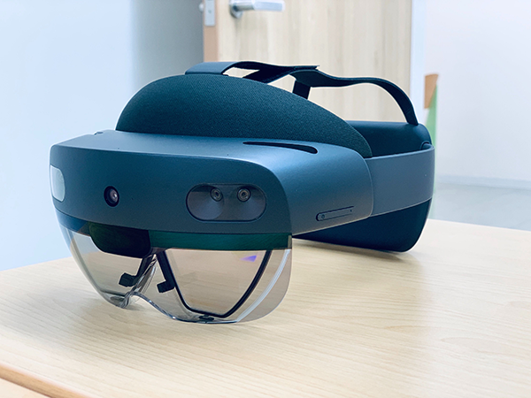 Microsoft HoloLens 2 開封の儀 | 株式会社神戸デジタル・ラボ Kobe