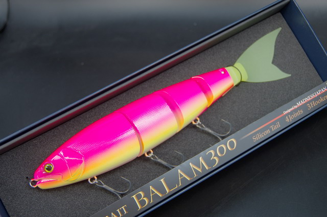 ジャパン バラム300（MADNESS JAPAN BALAM 300） エバーグリーンカラー