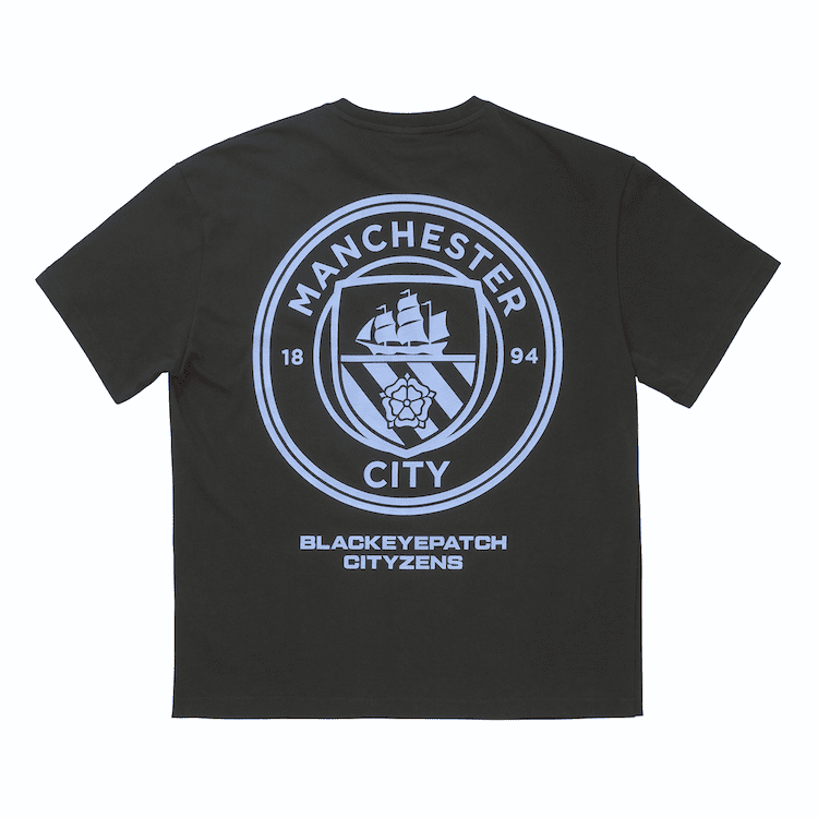 プーマ × マンチェスター シティ FC × ブラックアイパッチ。一糸乱れぬ