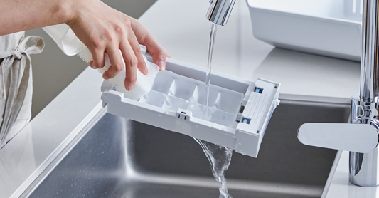 HR-GC28E2W | ハイセンスジャパン株式会社