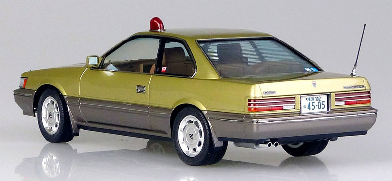 アオシマ さらば あぶない刑事 F31 レパード 1/24 あぶない刑事 004
