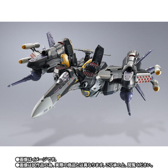 アーマードパーツが圧倒的迫力！「マクロスF」より、「DX超合金 VF-25S