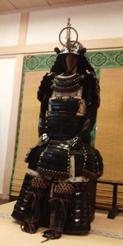 手作り甲冑奮闘記【2013年・黒糸縅胴丸鎧】