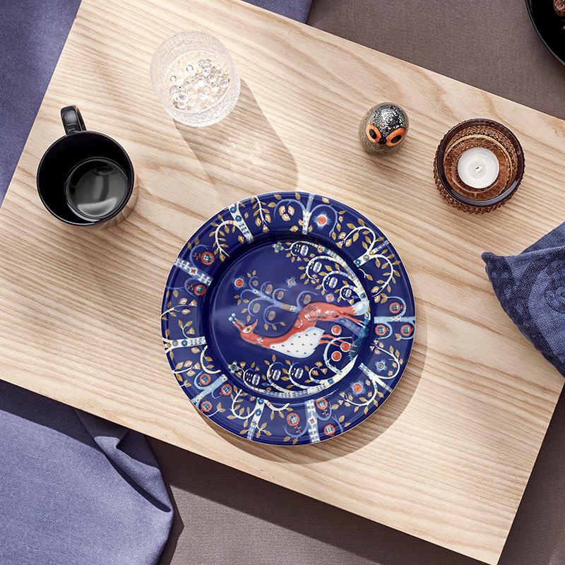 タイカ プレート 22cm ブルー｜ イッタラ＆アラビア公式オンライン