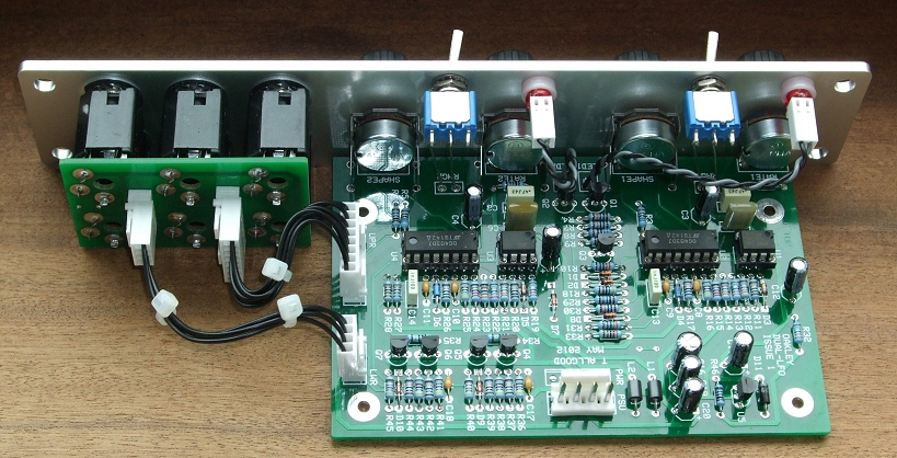 Oakley Dual-LFO - Versatile double LFO module for modular synthesisers