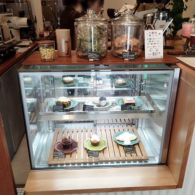 カフェ・喫茶店｜業務用冷蔵ショーケースの製造販売,及川工業