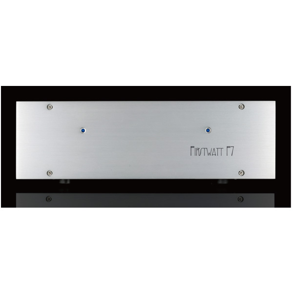 First Wattのパワーアンプ、F7のご紹介です。