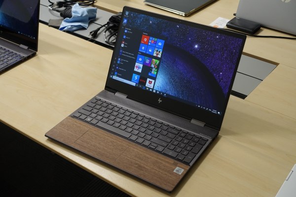 HP ENVY x360 15(インテル)レビュー/15インチ液晶搭載の2-in-1ノートPC