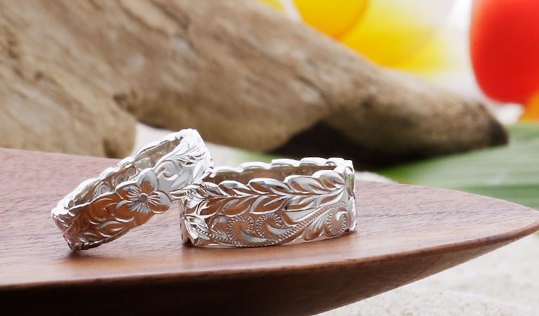 ハワイアンジュエリー ピンクゴールド 花柄バングル2 湘南のハワイアン