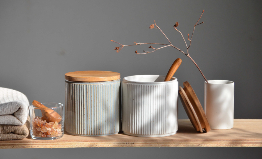 SALIU】キャニスター SA00 しのぎ チーク材 削ぎ 木蓋 陶器 LOLO ロロ