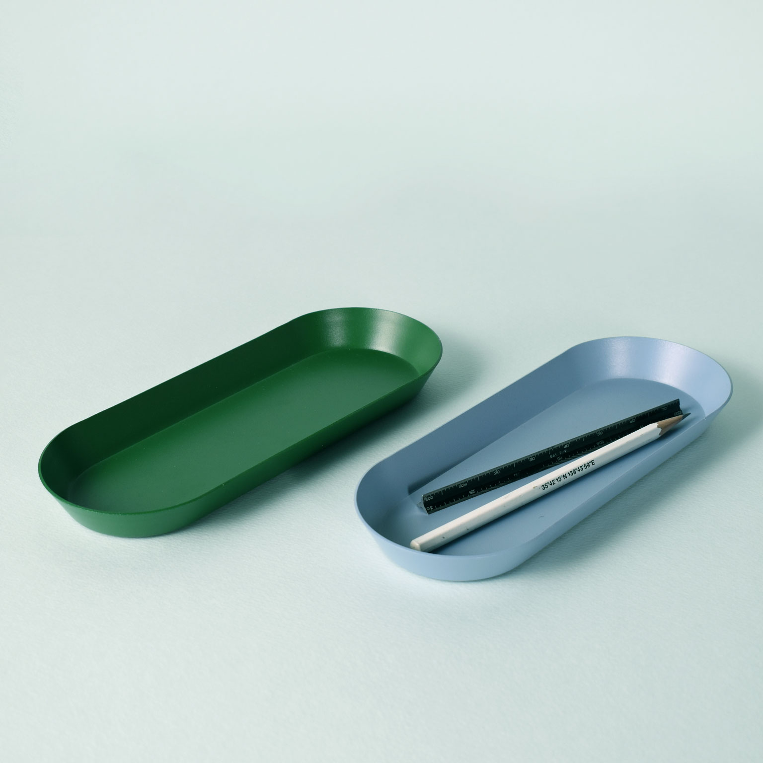 HIGHTIDE（ハイタイド）オーバルトレー | LIVING MOTIF｜家具