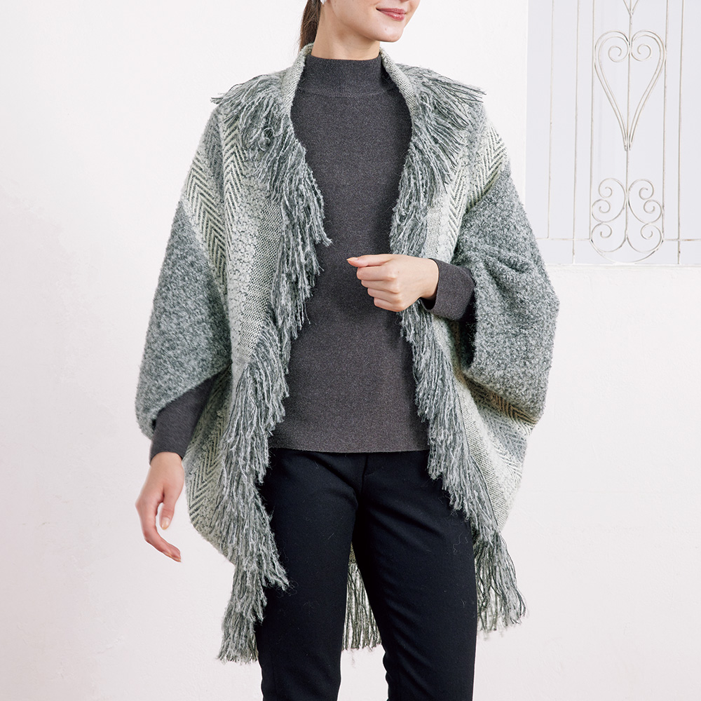 アルパ社 アルパカ混フリンジ付きポンチョ風カーディガン | ライト