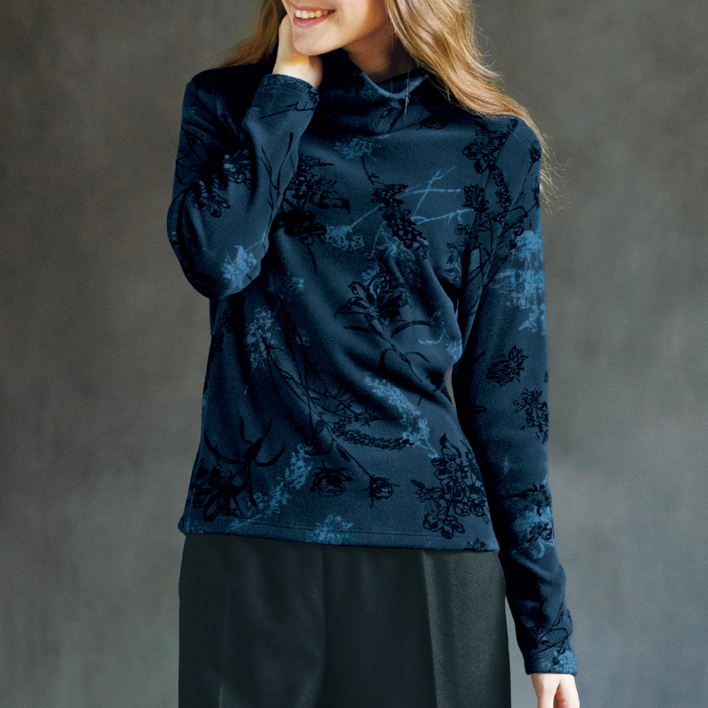 4298 SHIZUKA KOMURO フロッキープリントプルオーバー | ライトアップ