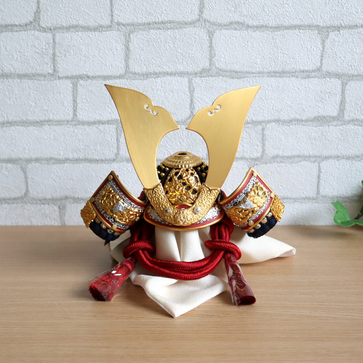 赤といぶし金の花柄ファルダ 赤といぶし金の花柄ファルダ フラメンコ