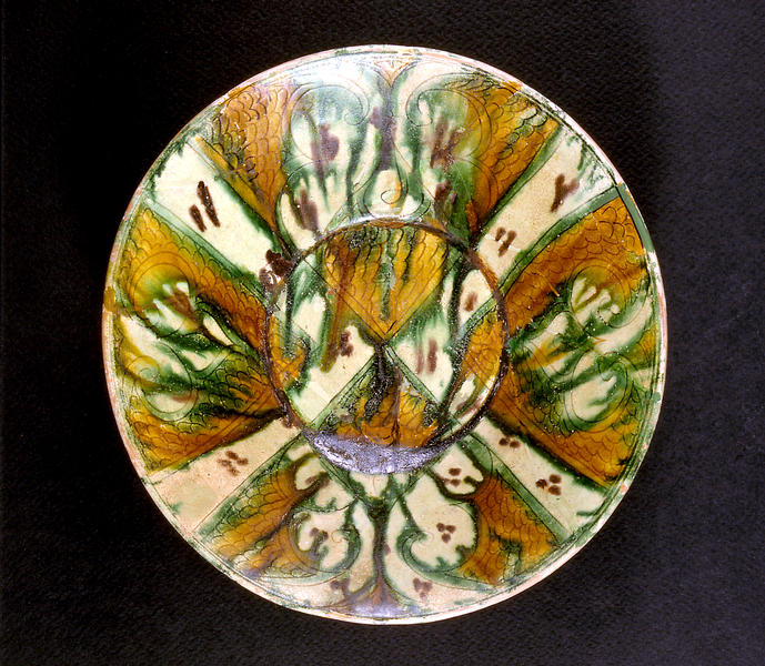 三彩刻線パルメット文鉢 - MIHO MUSEUM